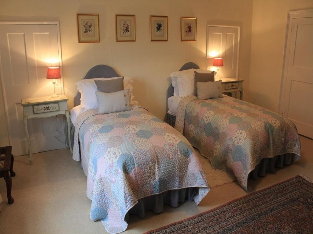 เชิร์ช ฟาร์มเฮาส์ บี แอนด์ บี Bed & Breakfast Kennett ห้อง รูปภาพ