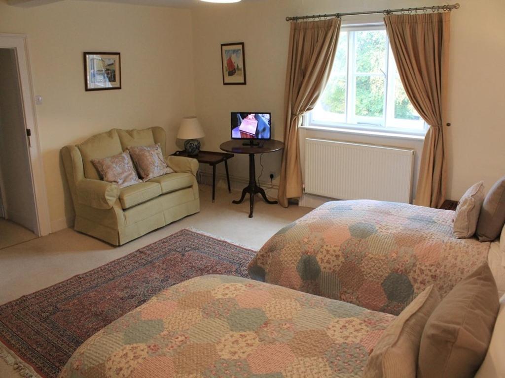 เชิร์ช ฟาร์มเฮาส์ บี แอนด์ บี Bed & Breakfast Kennett ห้อง รูปภาพ